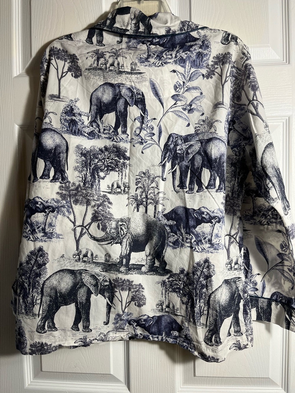 Cats White and Navy Elephant Print Button-Up Pajama M - Picture 4 of 7